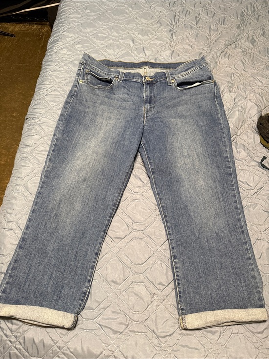 Levi's Denim - Blue Women's Straight-Leg capris